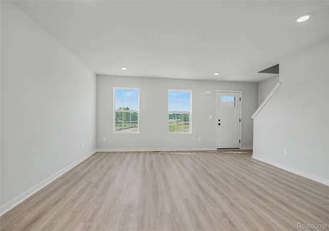 Photo 2 of Single family home for sale at 221 Wildflower Dr, Hillsdale City Hillsdale, MI 49242 | MLS# 20261052592 | Listing updated on 2026-09-11
