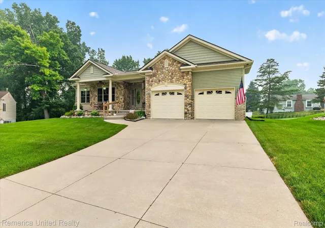 4th image of 6169 Bay Ct, Waterford, MI 48327 | MLS# 20261052601