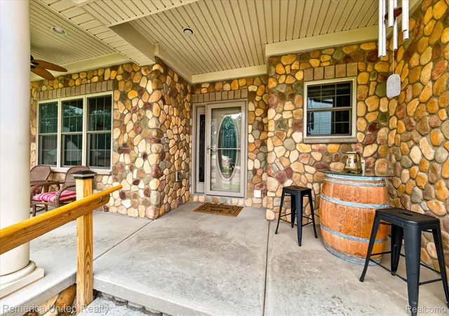 5th image of 6169 Bay Ct, Waterford, MI 48327 | MLS# 20261052601