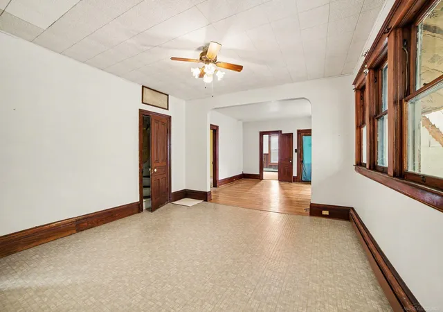 Photo 3 of Single family home for sale at 817 Wright St, Saginaw, MI 48602 | MLS# 58050214287 | Listing updated on 2026-08-18