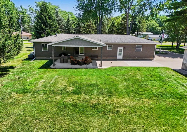 Photo 3 of Single family home for sale at 830 N Union City Rd, Coldwater, MI 49036 | MLS# 62026034925 | Listing updated on 2026-09-01