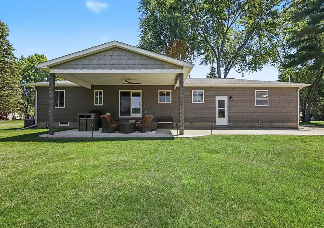 Photo 4 of Single family home for sale at 830 N Union City Rd, Coldwater, MI 49036 | MLS# 62026034925 | Listing updated on 2026-09-01