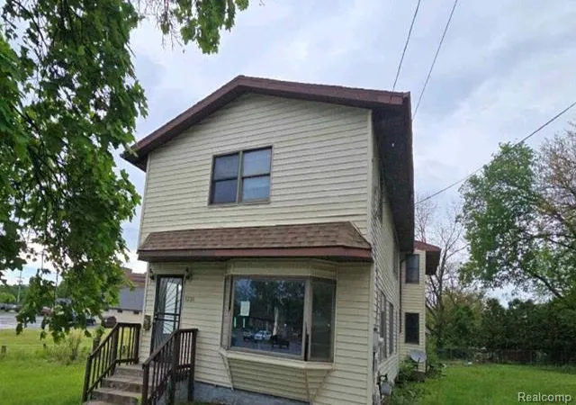 Photo 1 of Sale Pending at 1210 Deyo St, Jackson, MI 49201 | MLS# 20261052642 | Listing updated on 2026-09-17