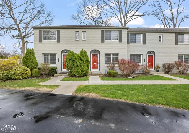 Photo 1 of Condo for sale at 716 Graefield Ct, Birmingham, MI 48009 | MLS# 58050214301 | Listing updated on 2026-08-22