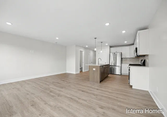 Photo 4 of Condo for sale at 916 Indiana Ave #15, South Haven, MI 49090 | MLS# 69026034946 | Listing updated on 2026-09-16