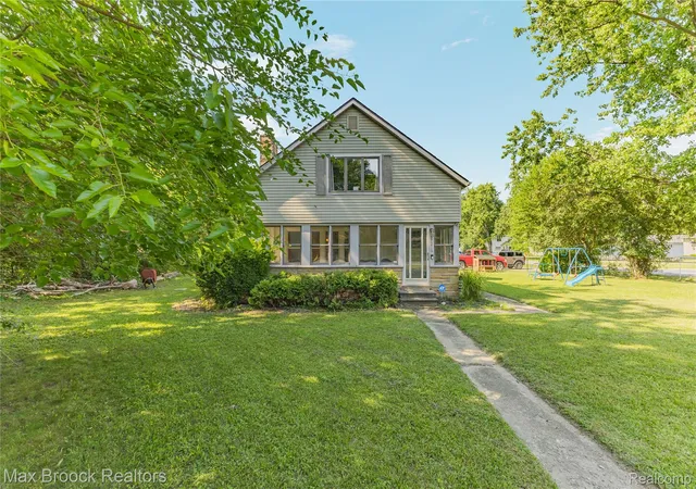 2nd image of 27216 Shiawassee Rd, Southfield, MI 48033 | MLS# 20261052672