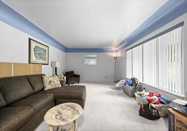 Photo 4 of Single family home for sale at 24319 Tamarack Trl, Southfield, MI 48075 | MLS# 81026034956 | Listing updated on 2026-09-14
