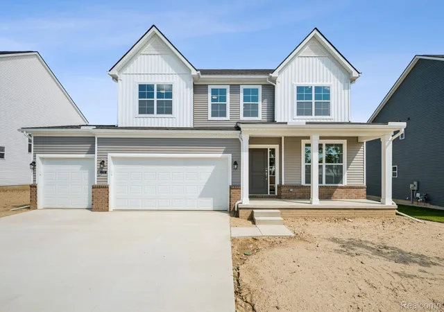 Photo 1 of Single family home for sale at 27117 Silo Dr, Saline City Washtenaw, MI 48176 | MLS# 20261052686 | Listing updated on 2026-09-13