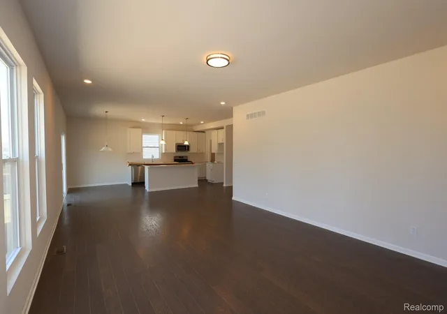 4th image of 27117 Silo Dr, Saline City Washtenaw, MI 48176 | MLS# 20261052686