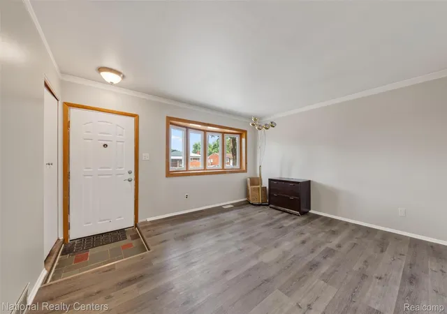 Photo 4 of Single family home for sale at 11338 Dale Ave, Warren, MI 48089 | MLS# 20261052713 | Listing updated on 2026-08-01