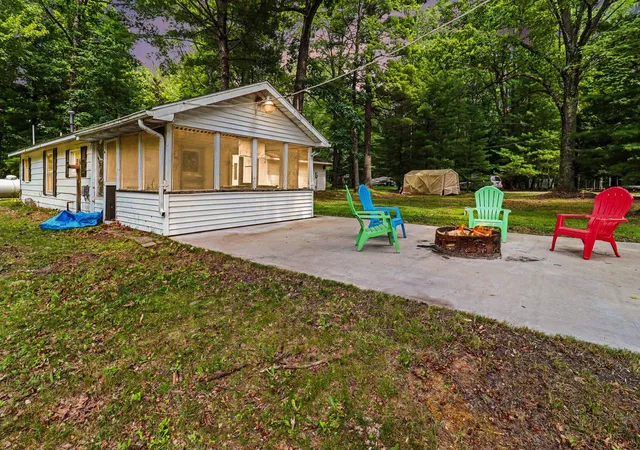 2nd image of 1321 W Channel Dr, Bitely, MI 49309 | MLS# 72026034992