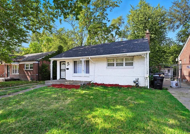 Photo 3 of Single family home for sale at 19947 Heyden St, Detroit, MI 48219 | MLS# 58050214322 | Listing updated on 2026-09-16