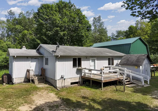 Photo 1 of Single family home for sale at 3850 N 25 Road, Mesick, MI 49668 | MLS# 78080070881 | Listing updated on 2026-09-14