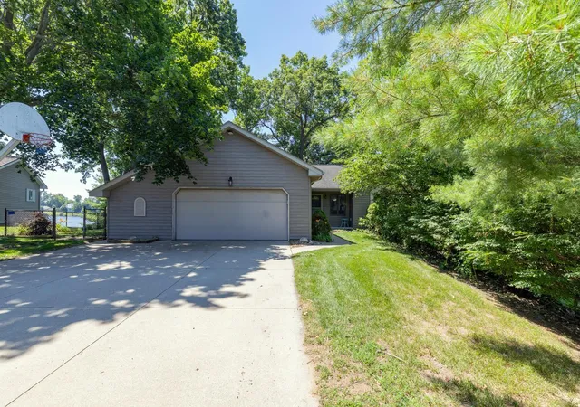 Photo 4 of Single family home for sale at 61763 Crestlane Dr, Sturgis, MI 49091 | MLS# 69026034997 | Listing updated on 2026-08-17
