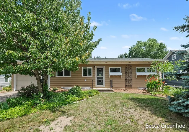 Photo 1 of Single family home for sale at 3840 Williamson Ave Ne, Grand Rapids, MI 49525 | MLS# 65026035018 | Listing updated on 2026-07-24