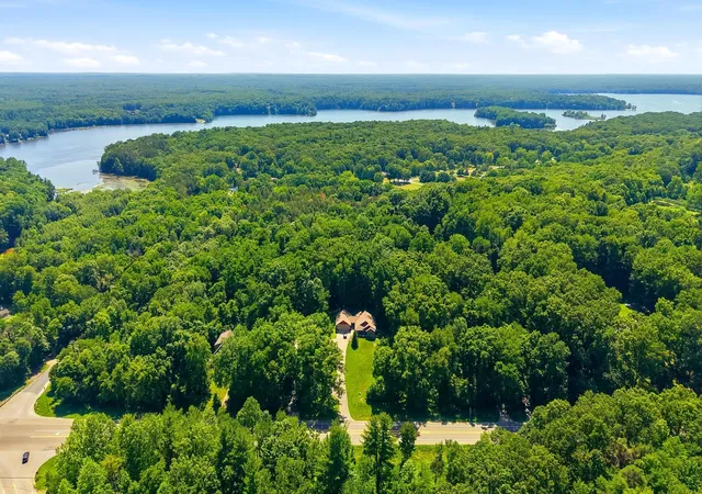 Photo 3 of Single family home for sale at 1938 Lincoln Rd, Allegan, MI 49010 | MLS# 65026035029 | Listing updated on 2026-07-29