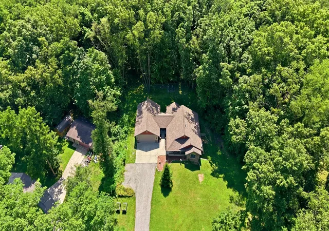 Photo 4 of Single family home for sale at 1938 Lincoln Rd, Allegan, MI 49010 | MLS# 65026035029 | Listing updated on 2026-07-29