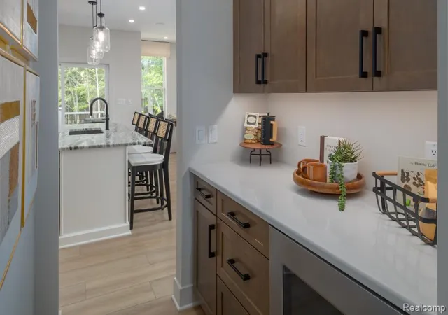 5th image of 5319 Poppydrew Ln, Ann Arbor, MI 48108