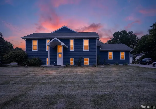 Photo 1 of Single family home for sale at 6524 Kelly Rd, Flushing, MI 48433 | MLS# 20261052775 | Listing updated on 2026-09-16