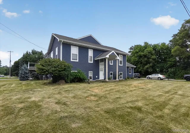 Photo 3 of Single family home for sale at 6524 Kelly Rd, Flushing, MI 48433 | MLS# 20261052775 | Listing updated on 2026-09-16