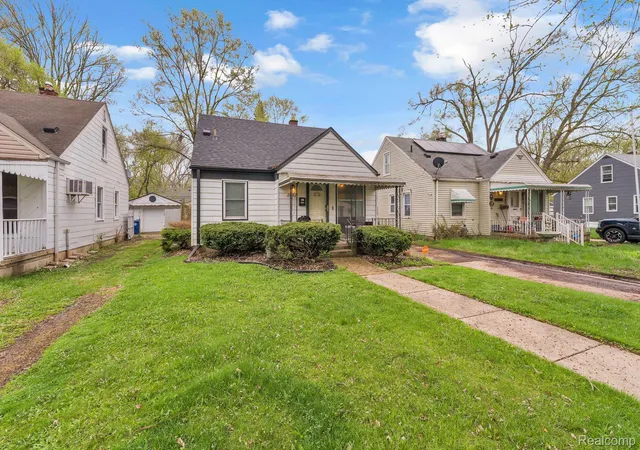 Photo 4 of Single family home for sale at 15482 Winston, Redford, MI 48239 | MLS# 20261052781 | Listing updated on 2026-09-09