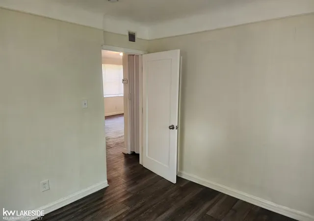 Photo 3 of Single family home for sale at 8158 Westminster Ave, Warren, MI 48089 | MLS# 58050214347 | Listing updated on 2026-10-01