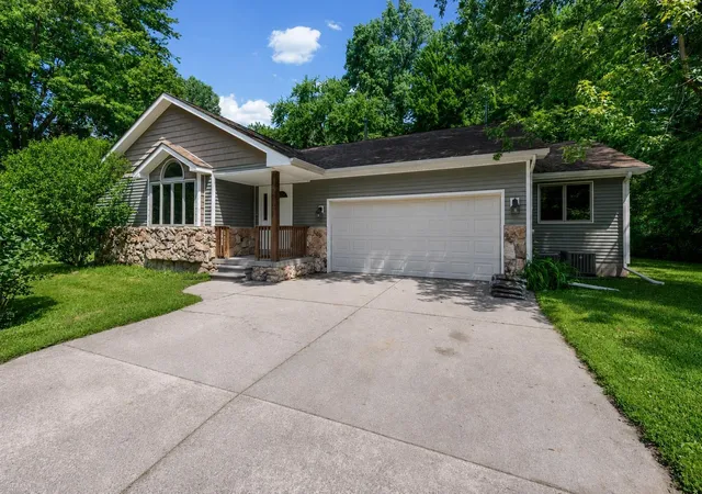 Photo 1 of Single family home for sale at 6580 Swartout Rd, Clay, MI 48001 | MLS# 58050214348 | Listing updated on 2026-08-21