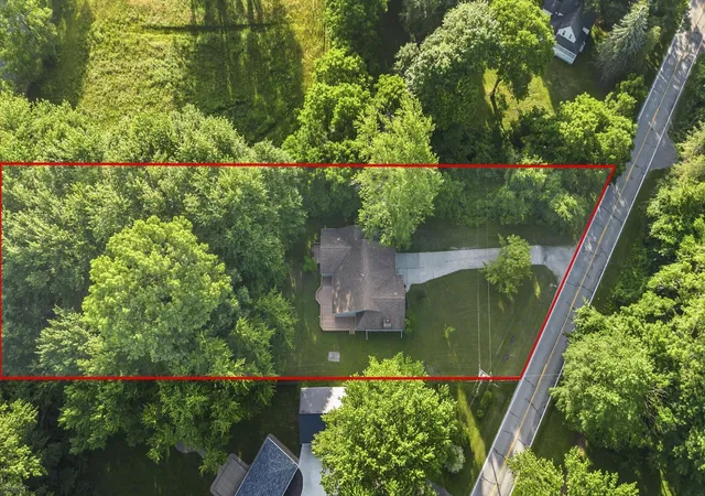 Photo 3 of Single family home for sale at 6580 Swartout Rd, Clay, MI 48001 | MLS# 58050214348 | Listing updated on 2026-08-21