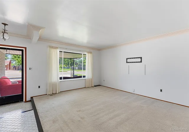 Photo 3 of Single family home for sale at 19100 Masonic Blvd, Roseville, MI 48066 | MLS# 20261052799 | Listing updated on 2026-09-01