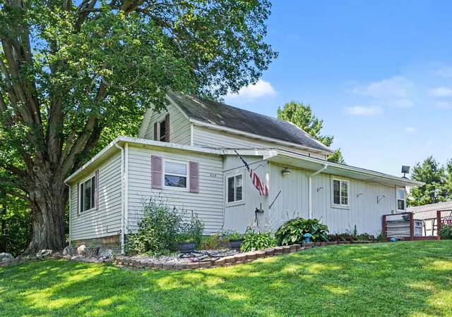 Photo 2 of Single family home for sale at 829 E Wagner Rd, Buchanan, MI 49107 | MLS# 69026035062 | Listing updated on 2026-09-10