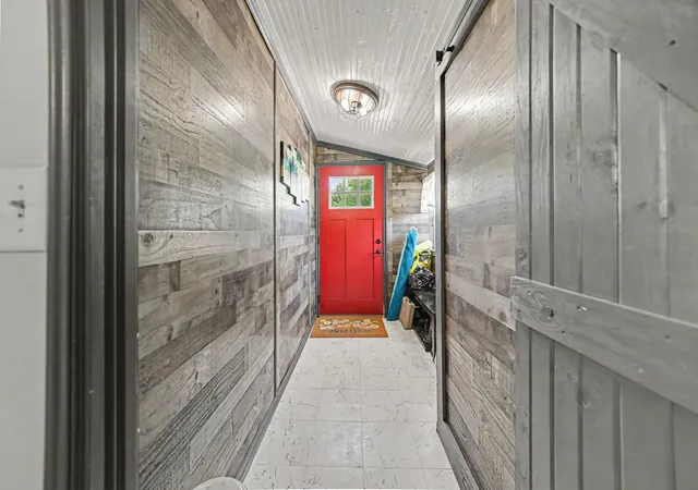 Photo 4 of Single family home for sale at 829 E Wagner Rd, Buchanan, MI 49107 | MLS# 69026035062 | Listing updated on 2026-09-10