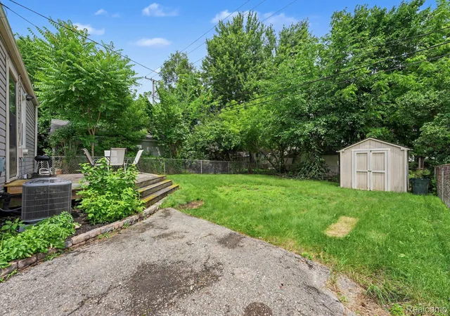 Photo 2 of Single family home for sale at 2904 Crooks Rd, Royal Oak, MI 48073 | MLS# 20261052803 | Listing updated on 2026-08-24