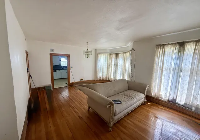 Photo 3 of Single family home for sale at 1632 5th Street, Muskegon, MI 49441 | MLS# 65026035081 | Listing updated on 2026-09-03