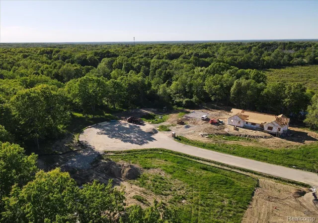 Photo 3 of Single family home for sale at 5000 Metamora Ridge, Metamora Township Lapeer, MI 48455 | MLS# 20261052819 | Listing updated on 2026-08-14