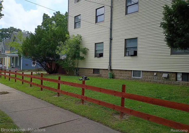 19th image of 510 Pleasant Street #4, Charlotte, MI 48813 | MLS# 20261052830