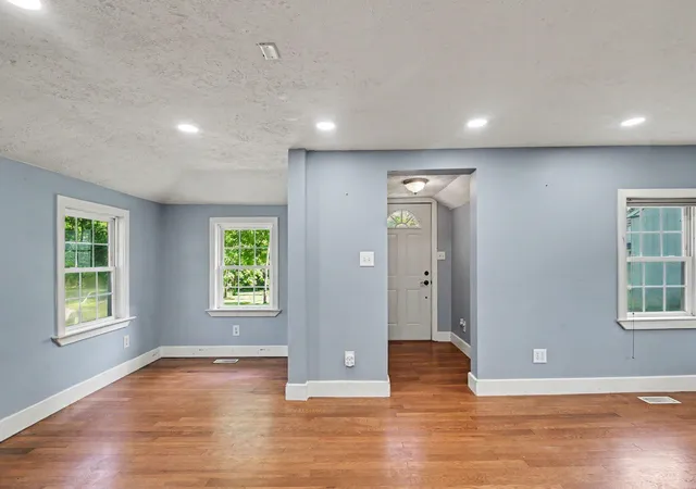 2nd image of 7263 Baseline Rd, South Haven, MI 49090 | MLS# 66026035091