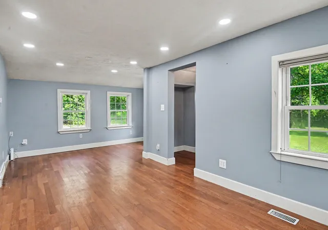 Photo 3 of Single family home for sale at 7263 Baseline Rd, South Haven, MI 49090 | MLS# 66026035091 | Listing updated on 2026-10-06