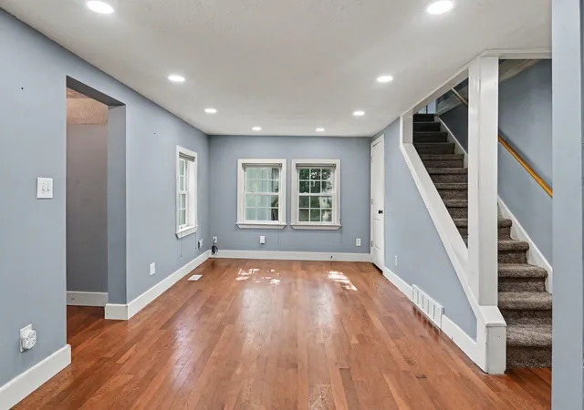Photo 3 of Single family home for sale at 7263 Baseline Rd, South Haven, MI 49090 | MLS# 66026035091 | Listing updated on 2026-10-06
