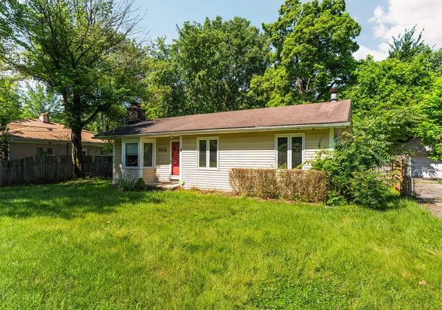 Photo 2 of Single family home for sale at 22475 Nancy Ave, Southfield, MI 48033 | MLS# 81026035093 | Listing updated on 2026-08-25