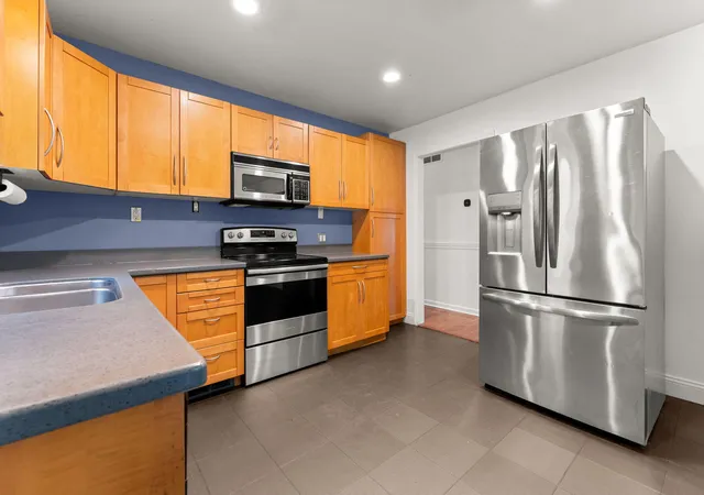 Photo 3 of Single family home for sale at 22475 Nancy Ave, Southfield, MI 48033 | MLS# 81026035093 | Listing updated on 2026-08-25