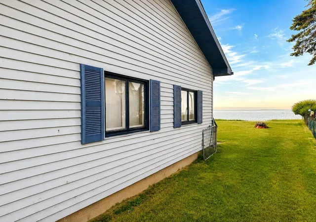 3rd image of 2383 Green Dr, Au Gres, MI 48703 | MLS# 77080070893