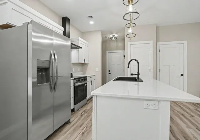 Photo 4 of Single family home for sale at 20160 Parkway Ave, Park Township St Joseph, MI 49093 | MLS# 68026035111 | Listing updated on 2026-09-01
