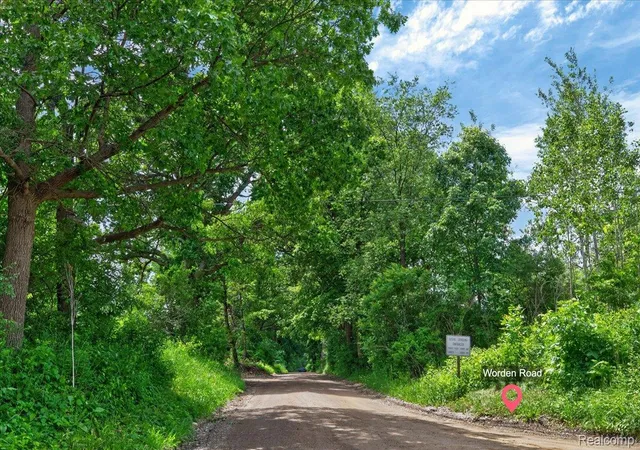 Photo 4 of Single family home for sale at 15175 Worden Rd, Holly, MI 48442 | MLS# 20261052860 | Listing updated on 2026-09-12