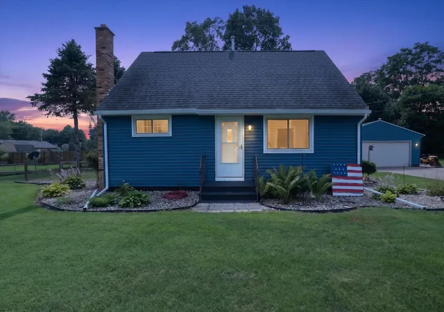 Photo 2 of Single family home for sale at 68958 Claire St, Edwardsburg, MI 49112 | MLS# 69026035115 | Listing updated on 2026-09-15