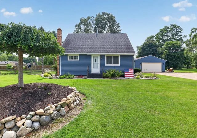 Photo 3 of Single family home for sale at 68958 Claire St, Edwardsburg, MI 49112 | MLS# 69026035115 | Listing updated on 2026-09-15