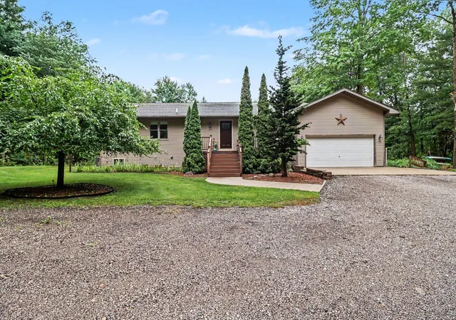 1st image of 4895 W Birch Ln, Pentwater, MI 49449 | MLS# 67026035119