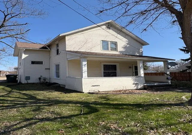 Photo 1 of Single family home for sale at 1513 E Oakland Ave, Lansing, MI 48906 | MLS# 65026035152 | Listing updated on 2026-09-09
