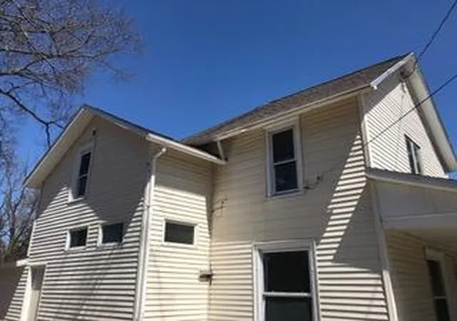 Photo 3 of Single family home for sale at 1513 E Oakland Ave, Lansing, MI 48906 | MLS# 65026035152 | Listing updated on 2026-09-09