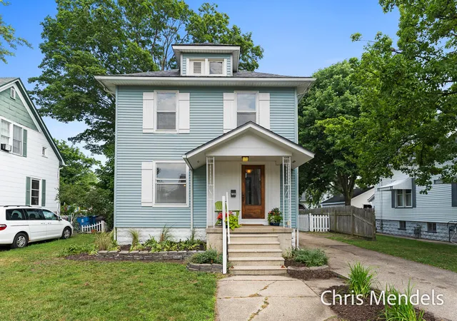 Photo 1 of Sale Pending at 1013 Pennoyer Ave, Grand Haven, MI 49417 | MLS# 71026035161 | Listing updated on 2026-09-17
