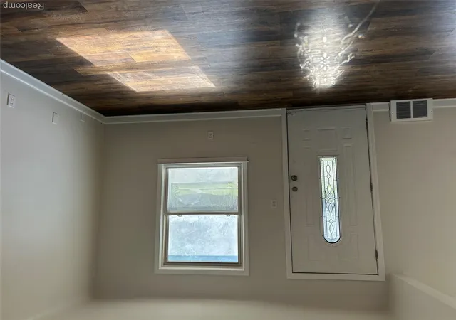 Photo 4 of Single family home for sale at 12914 Hazelton St, Detroit, MI 48223 | MLS# 20261052904 | Listing updated on 2026-08-19